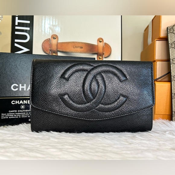 CHANEL Handbags - 🔥CHANEL•Caviar Timeless CC Clutch